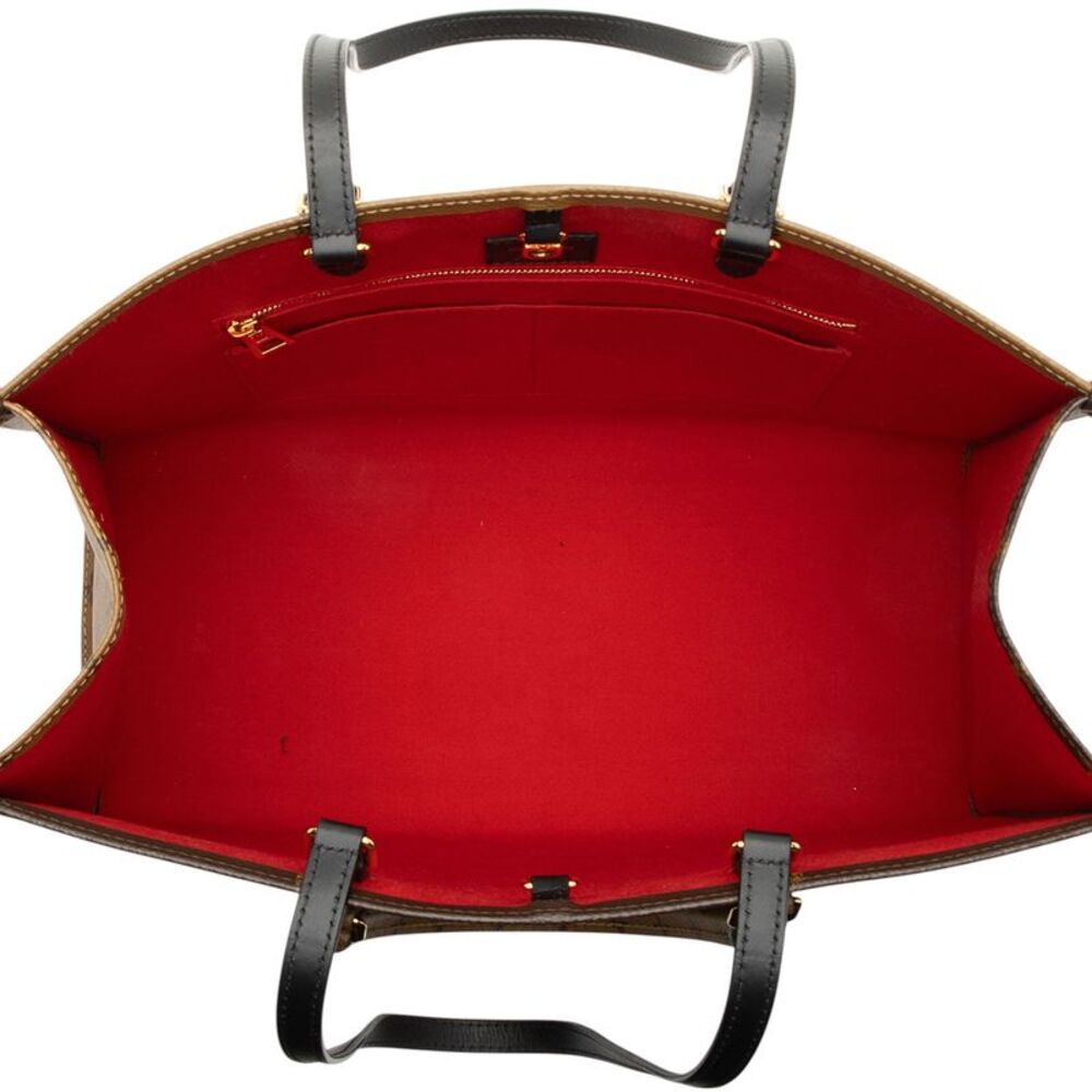 Louis Vuitton Giant Monogram Canvas Onthego GM Tote - Picture 7 of 16